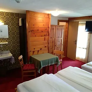 ** Hotel Garni Alpenrose Autriche